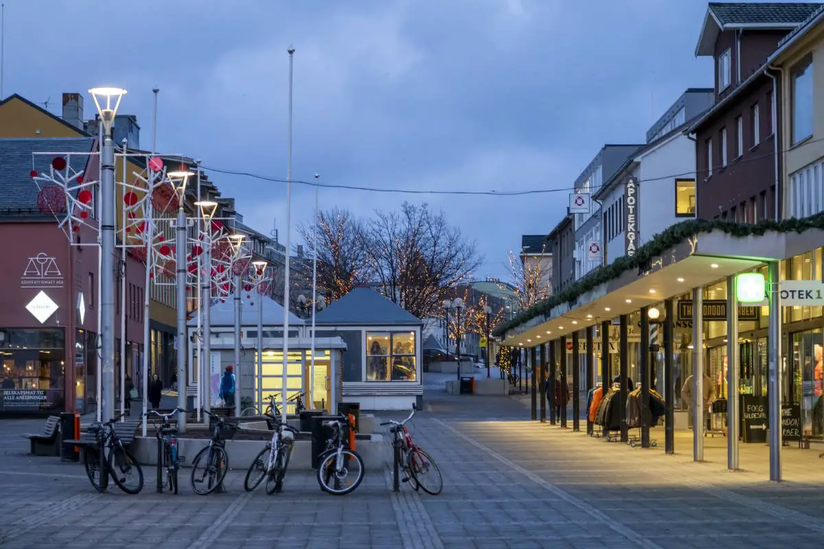Bodø ferme les gymnases et interdit la consommation d'alcool après une nouvelle épidémie de coronavirus - 3