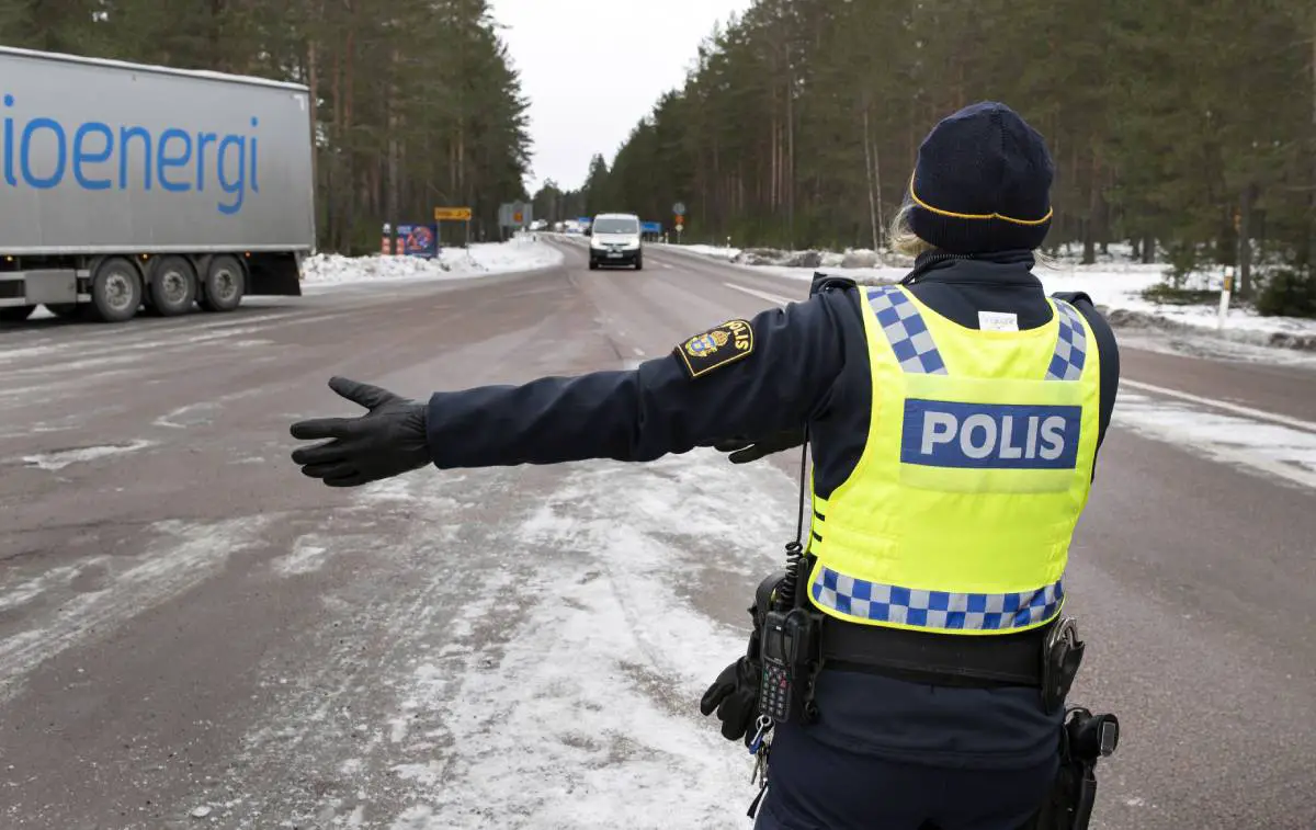 Un étranger infecté par Corona arrêté après être entré en Norvège à un poste frontalier fermé à Engerdal - 3