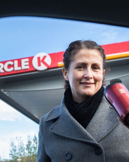 La tasse à café n ° 1 de la Norvège a 15 ans 2 La tasse à café n ° 1 de la Norvège a 15 ans - 1