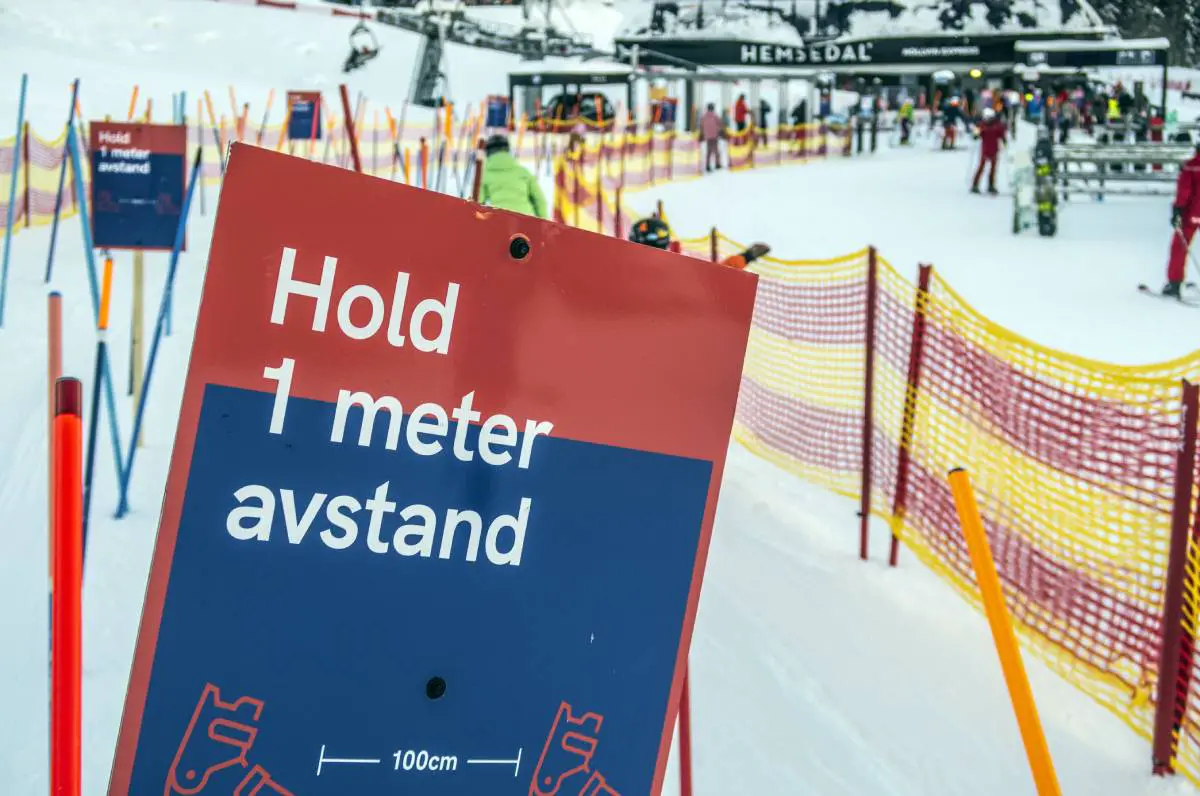 La Norvège a enregistré 425 nouveaux cas corona au cours des dernières 24 heures - le nombre le plus élevé en plus de trois semaines - 3