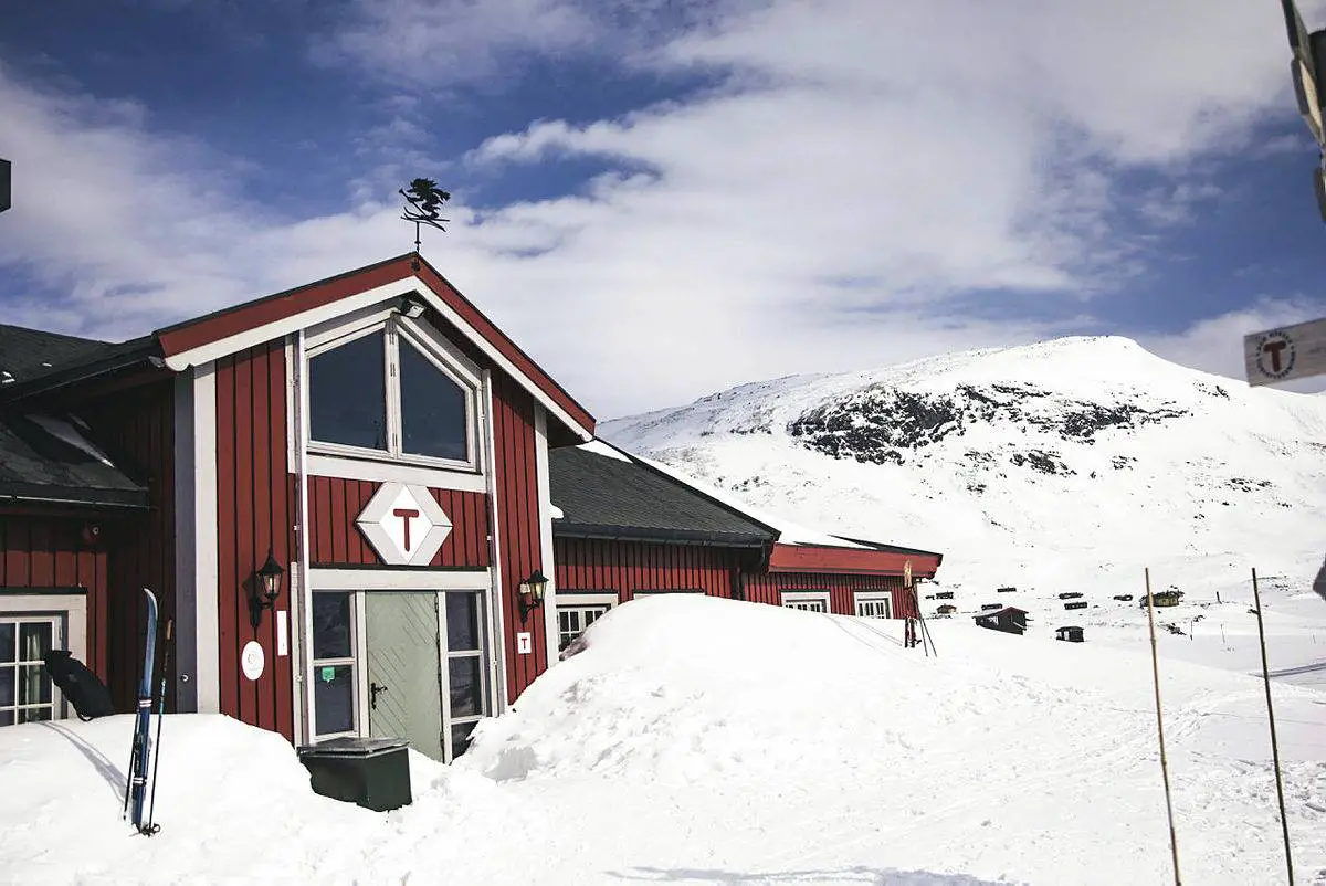 40 personnes se retrouvent en quarantaine après une épidémie d'infection à la cabane DNT de Fondsbu 4 40 personnes se retrouvent en quarantaine après une épidémie d'infection à la cabane DNT de Fondsbu - 3