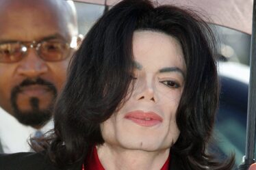 De nombreux appels pour aider la ligne téléphonique après la projection du documentaire de Michael Jackson - 18
