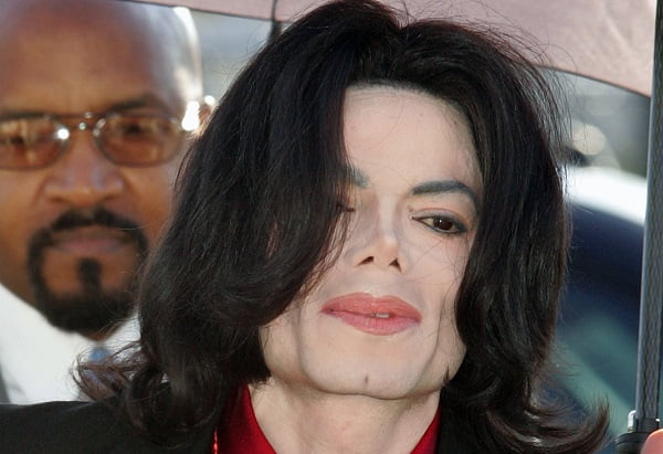 De nombreux appels pour aider la ligne téléphonique après la projection du documentaire de Michael Jackson 4 De nombreux appels pour aider la ligne téléphonique après la projection du documentaire de Michael Jackson - 3