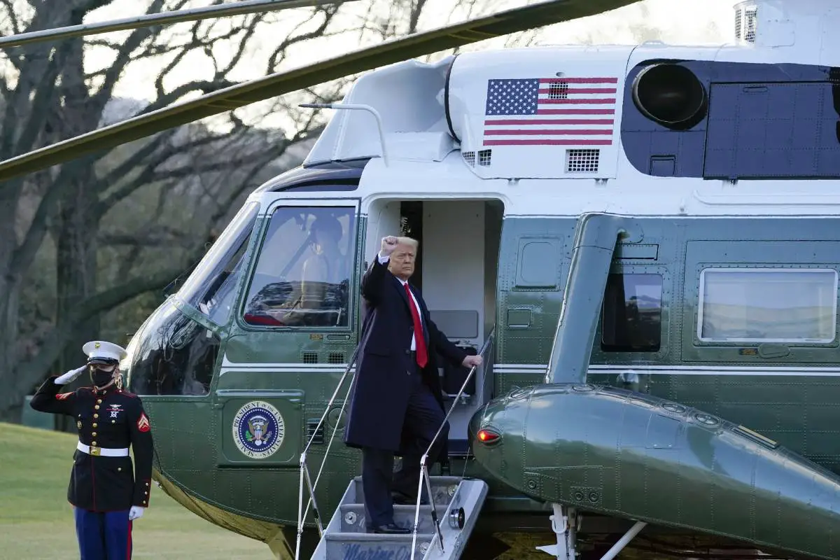 Donald Trump a quitté la Maison Blanche 4 Donald Trump a quitté la Maison Blanche - 3