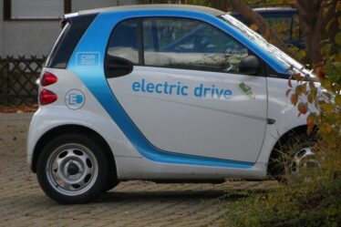Les voitures électriques doivent bientôt payer pour se garer dans les places municipales d'Oslo - 16