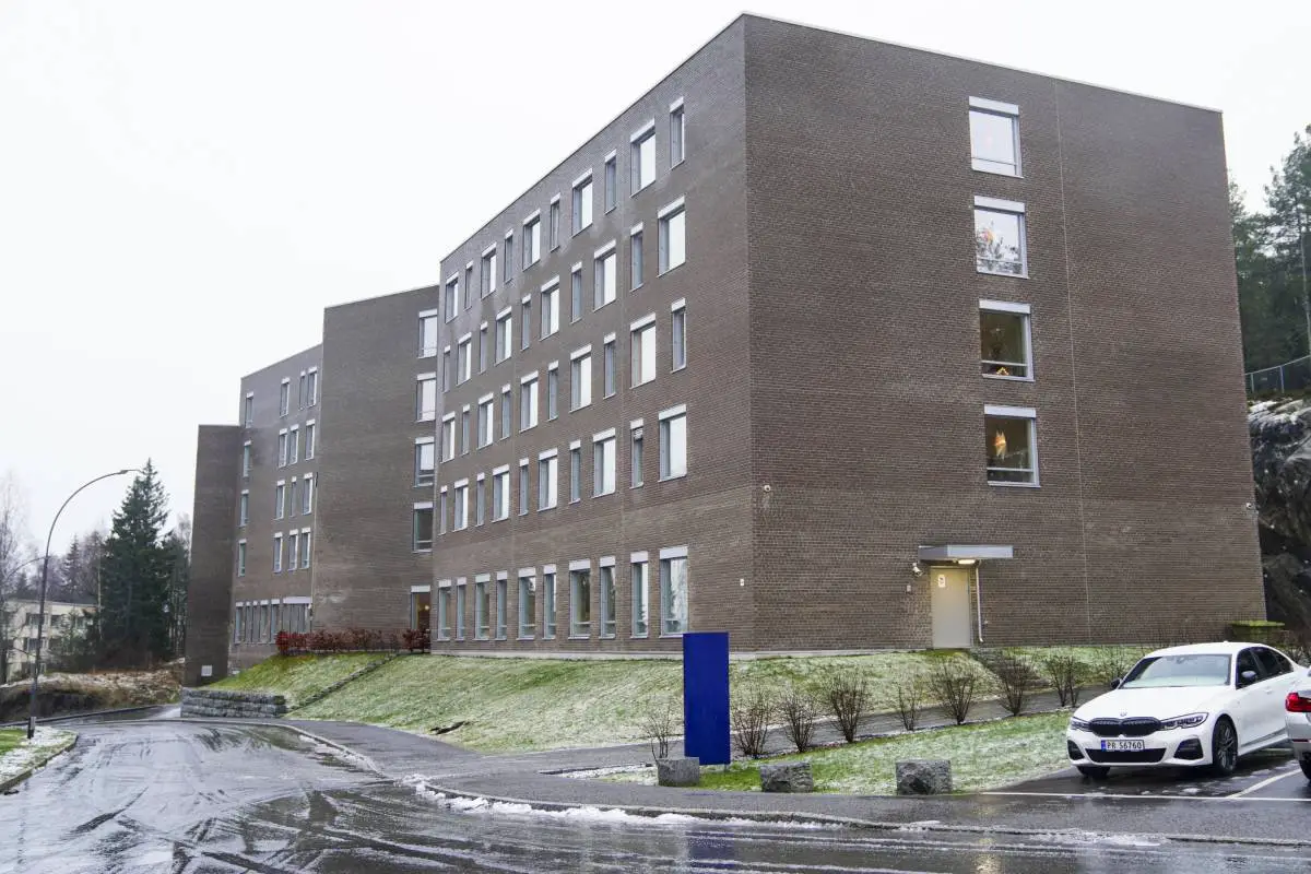 Un résident d'une maison de retraite à Oslo entièrement vacciné a été testé positif au coronavirus 4 Un résident d'une maison de retraite à Oslo entièrement vacciné a été testé positif au coronavirus - 3