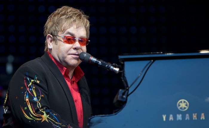 Elton John termine sa carrière avec une tournée géante 4 Elton John termine sa carrière avec une tournée géante - 3