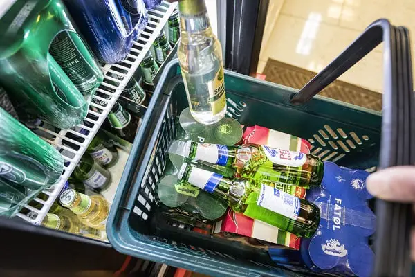 FRP aborde la bataille de la vente de bière dans les stations-service 4 FRP aborde la bataille de la vente de bière dans les stations-service - 3