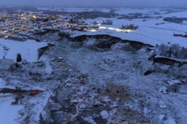 Deux jeunes ont signalé être entrés dans la zone de glissement de terrain bouclée à Gjerdrum - 20