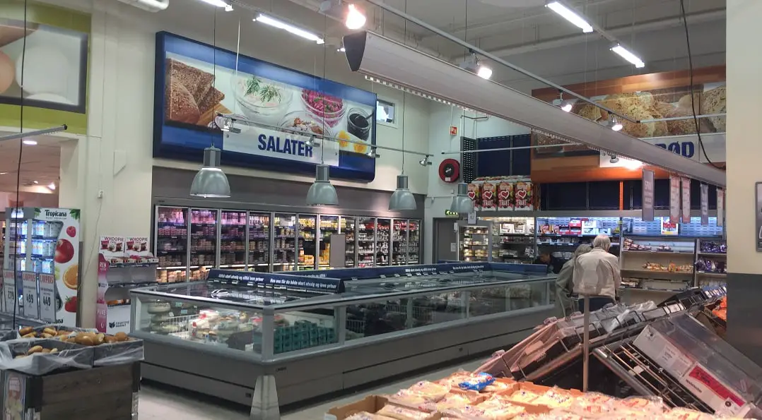 Les gens choisissent des prix bas plutôt qu'un large choix 4 Les gens choisissent des prix bas plutôt qu'un large choix - 3