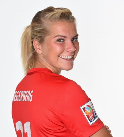 La footballeuse féminine de l'année 2017 de la BBC est ouverte au vote 4 La footballeuse féminine de l'année 2017 de la BBC est ouverte au vote - 3