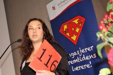 Un des quatre enseignants diplômés non scolarisés - 7