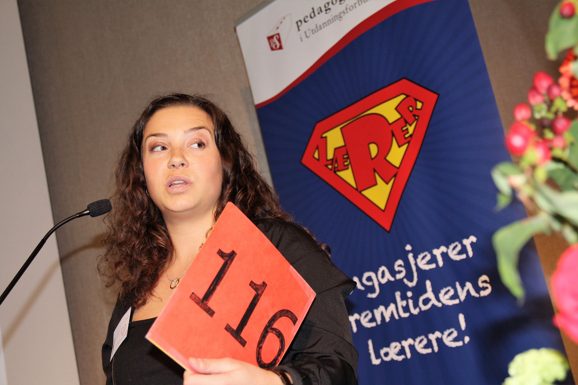 Un des quatre enseignants diplômés non scolarisés 4 Un des quatre enseignants diplômés non scolarisés - 3