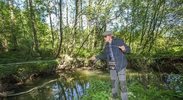 "Je ne pense pas que les gens réalisent qu'ils peuvent pêcher juste à l'extérieur de leurs immeubles" 4 "Je ne pense pas que les gens réalisent qu'ils peuvent pêcher juste à l'extérieur de leurs immeubles" - 3