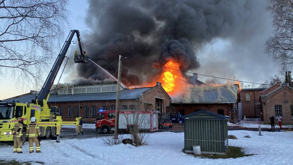 PHOTOS: le feu à Kapp sera éteint pendant la journée 8 PHOTOS: le feu à Kapp sera éteint pendant la journée - 7