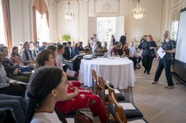 La princesse héritière Mette-Marit organise un cours d'écriture pour les jeunes - 16