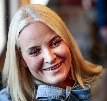 La princesse héritière Mette-Marit publiera un livre 2 La princesse héritière Mette-Marit publiera un livre - 1