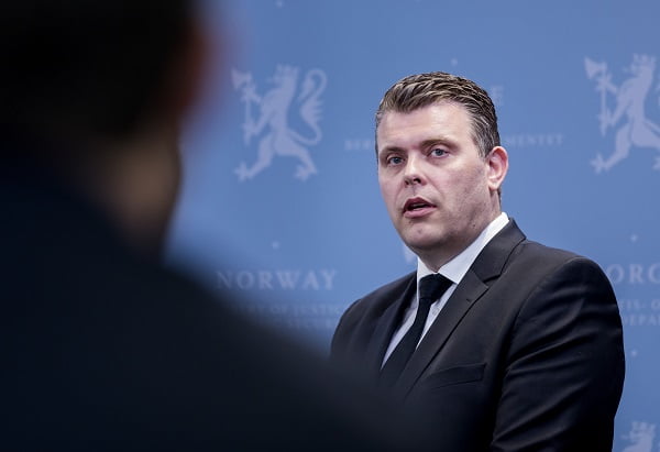 Le ministre de la Justice aura un système de pourboire anonyme pour révéler les faux demandeurs d'asile 6 Le ministre de la Justice aura un système de pourboire anonyme pour révéler les faux demandeurs d'asile - 5