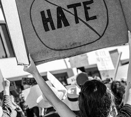 Les chercheurs sont naïfs, racistes ou ne savent rien! - 1