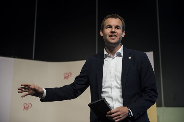 Les communautés religieuses doivent divulguer le soutien financier de l'étranger 6 Les communautés religieuses doivent divulguer le soutien financier de l'étranger - 5