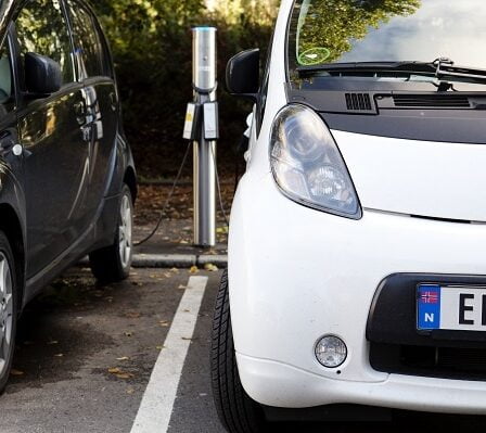 Les plus riches préfèrent acheter des voitures électriques 5 Les plus riches préfèrent acheter des voitures électriques - 4