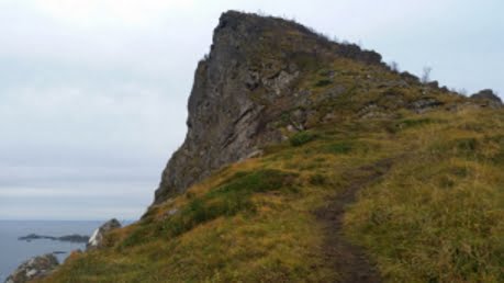 Meurt après être tombé de la montagne 4 Meurt après être tombé de la montagne - 3