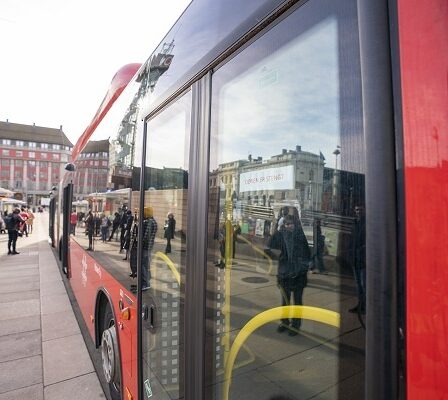 Les bus, trains et tramways ne peuvent être remplis qu'à moitié - 25