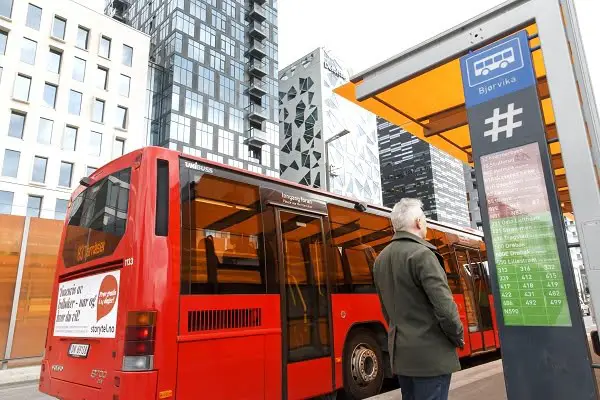 Près de 4000 chauffeurs de bus pourraient faire grève dimanche - 3
