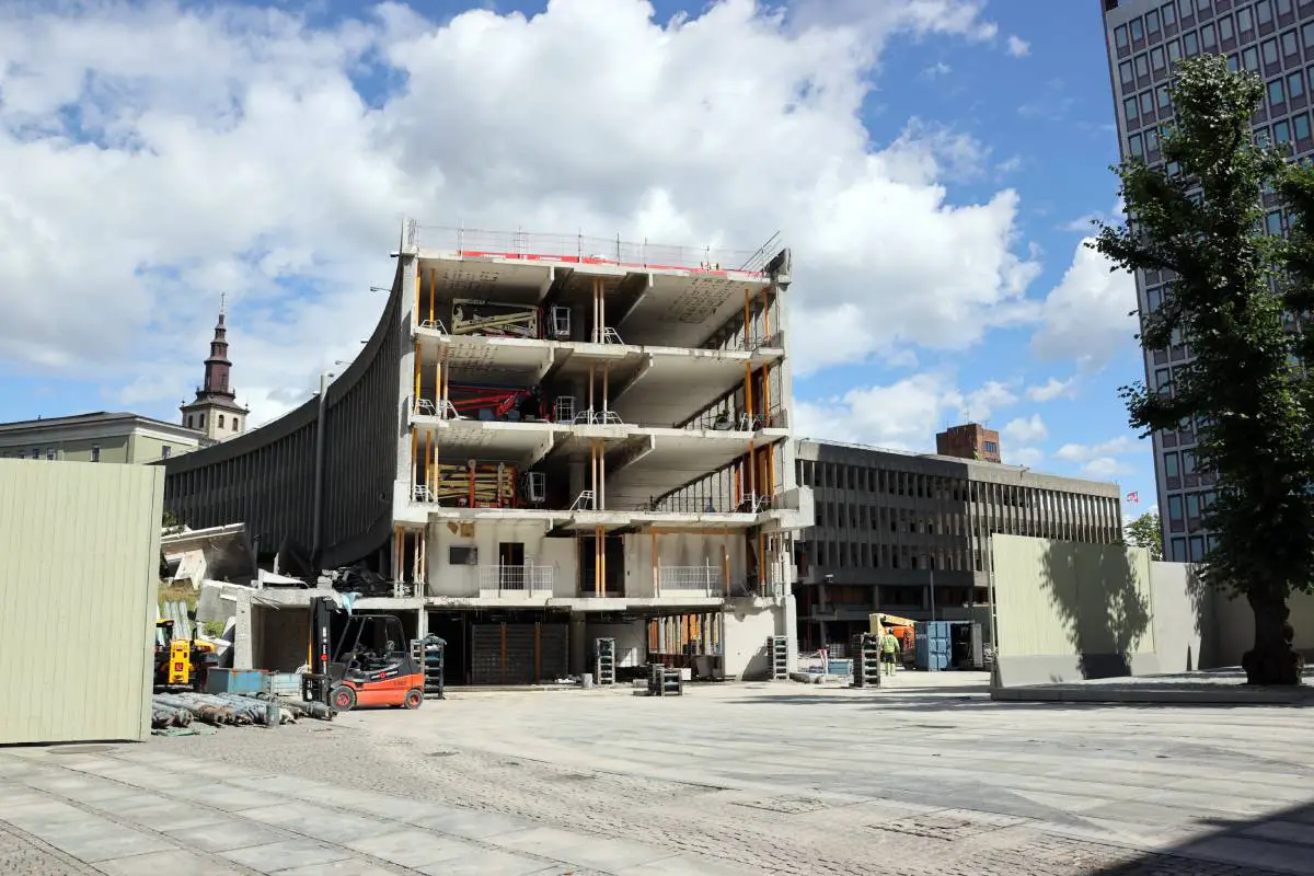 Reconstruction après l'attaque terroriste: le nouveau quartier du gouvernement norvégien pourrait coûter jusqu'à 36,5 milliards de couronnes - 3