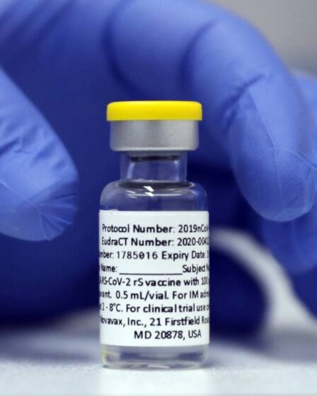 Novavax pense pouvoir produire 150 millions de doses de vaccin corona par mois dès mai - 13