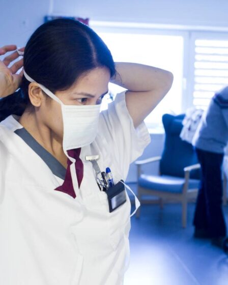La Norvège alloue 27 millions de couronnes à un projet qui devrait permettre aux étudiants en sciences infirmières de participer plus facilement aux échanges - 28