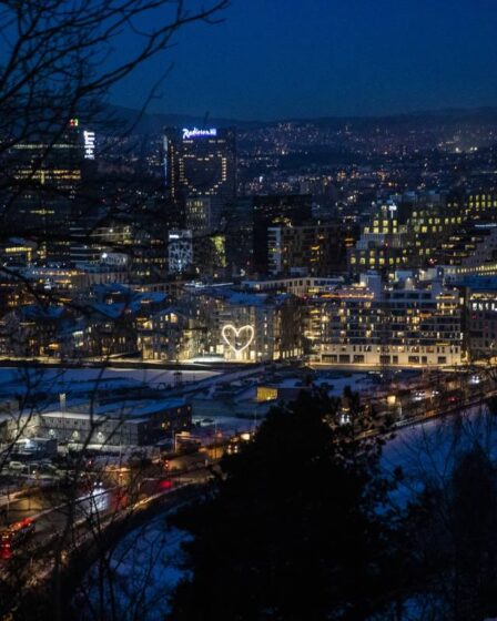 Mise à jour: 150 nouveaux cas corona enregistrés à Oslo au cours des dernières 24 heures 29 Mise à jour: 150 nouveaux cas corona enregistrés à Oslo au cours des dernières 24 heures - 28