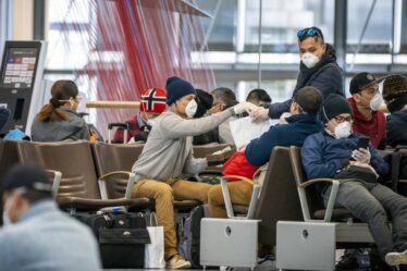 Obligation de masque facial introduite à l'aéroport d'Oslo - 20