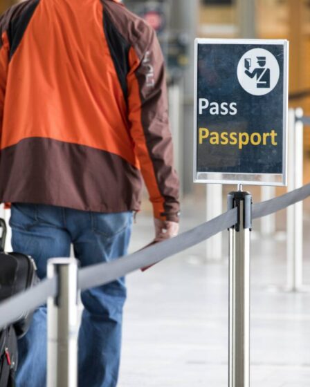 Plus de 7 000 personnes se sont vu refuser l'entrée en Norvège à la frontière en 2021 - 27