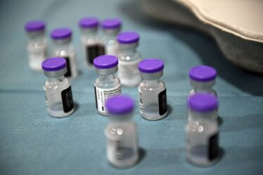 Le géant pharmaceutique suisse Novartis assiste Pfizer et BioNTech dans la production de vaccins corona - 19