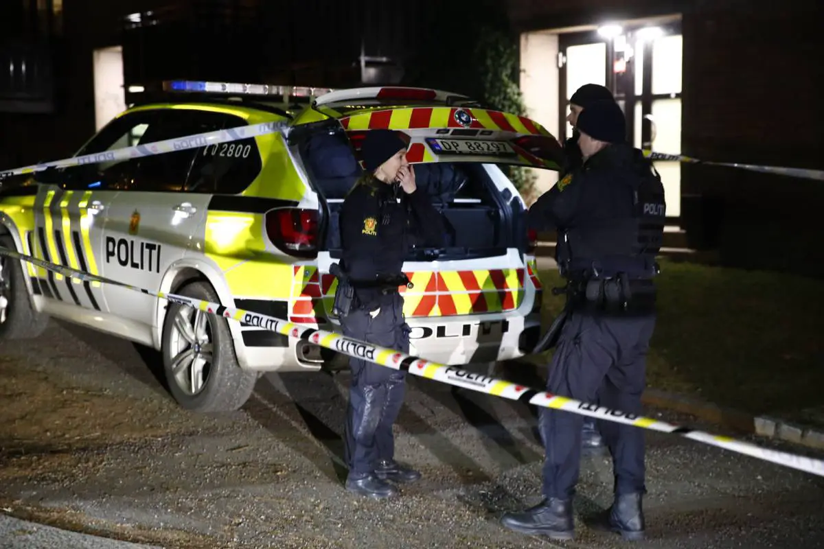 La police recherche un homme dans la trentaine après un incident au couteau à Porsgrunn - 3