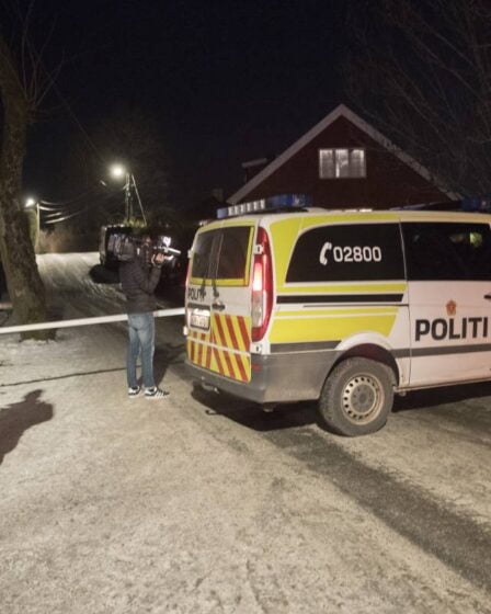 Fredrikstad: Un homme inculpé après que la police a trouvé 51 grenades à main et la mitraillette volée de "Kjakan" lors d'un raid - 1