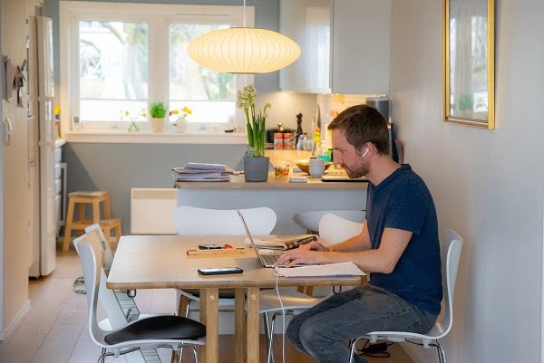 Près de sept sur dix souhaitent continuer à travailler à domicile après Pâques - 3