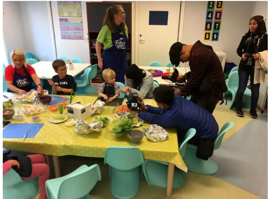 La préparation de fruits de mer d'un jardin d'enfants de Bergen a impressionné les médias thaïlandais 4 La préparation de fruits de mer d'un jardin d'enfants de Bergen a impressionné les médias thaïlandais - 3