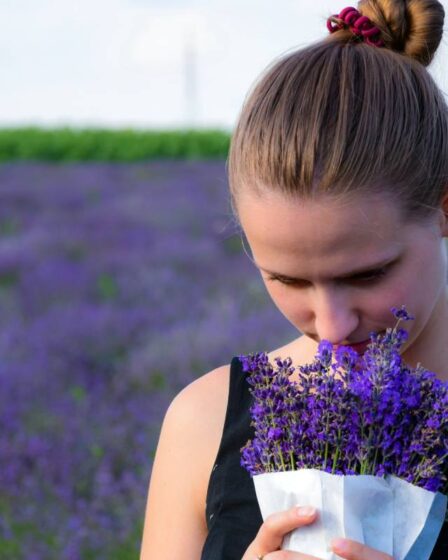 Perdre son odorat est le symptôme le plus sûr du coronavirus: "Considérez-vous infecté" 2 Perdre son odorat est le symptôme le plus sûr du coronavirus: "Considérez-vous infecté" - 1