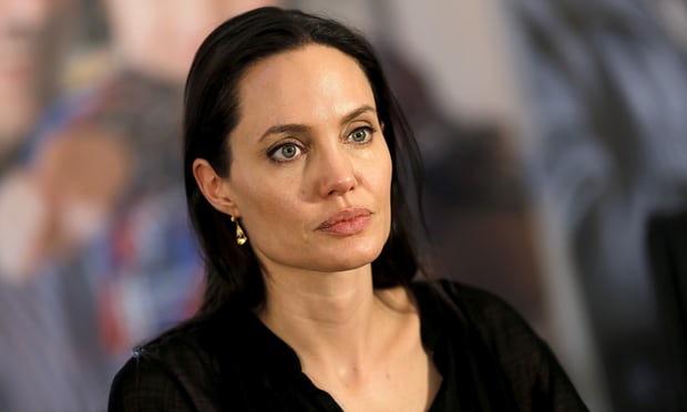 Stoltenberg reçoit la visite d'Angelina Jolie 4 Stoltenberg reçoit la visite d'Angelina Jolie - 3