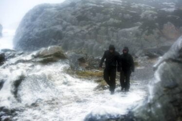 La police demande aux Norvégiens de se préparer aux conditions météorologiques extrêmes: "Restez à la maison jusqu'à ce que la tempête soit passée" - 20