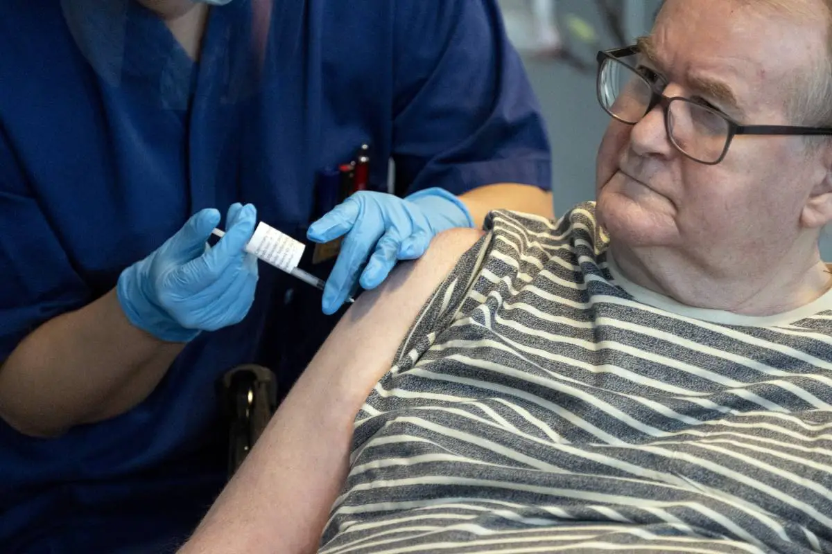 Deuxième dose de vaccin corona administrée pour la première fois en Norvège - 3