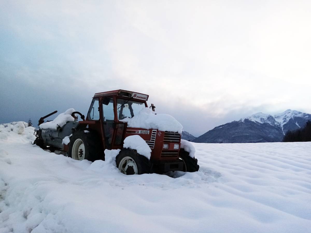 Conducteur accusé après la chute de son tracteur à travers la glace à Enebakk 4 Conducteur accusé après la chute de son tracteur à travers la glace à Enebakk - 3