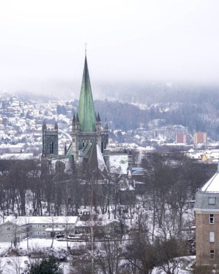 Plusieurs centaines d'étudiants à Trondheim mis en quarantaine, neuf écoles touchées par un coronavirus - 20