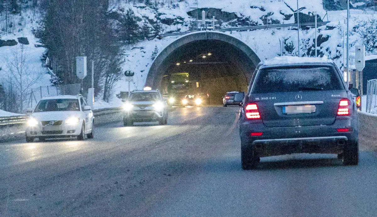 L'alarme d'évacuation se déclenche dans un tunnel à Sjursøya à Oslo, plusieurs personnes ne sont toujours pas représentées - 3