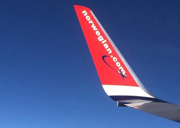 Un avion norvégien a atterri entre les pays pour retirer un passager ivre et agressif 6 Un avion norvégien a atterri entre les pays pour retirer un passager ivre et agressif - 5