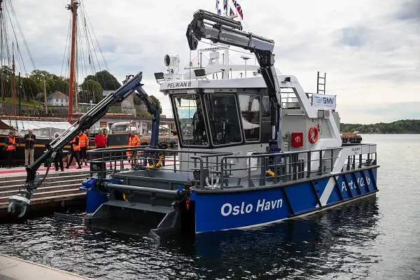 Un nouveau bateau écologique électrique pour ramasser les ordures dans le port d'Oslo - 3