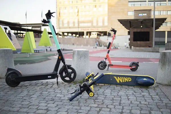 Voi introduit des tests de réaction pour arrêter la conduite en état d'ébriété sur des scooters électriques la nuit - 3