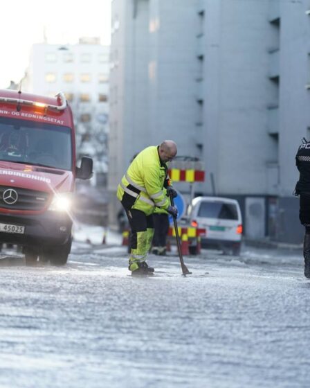 PHOTO: une fuite d'eau majeure signalée à Oslo, aucune route fermée pour le moment 8 PHOTO: une fuite d'eau majeure signalée à Oslo, aucune route fermée pour le moment - 7